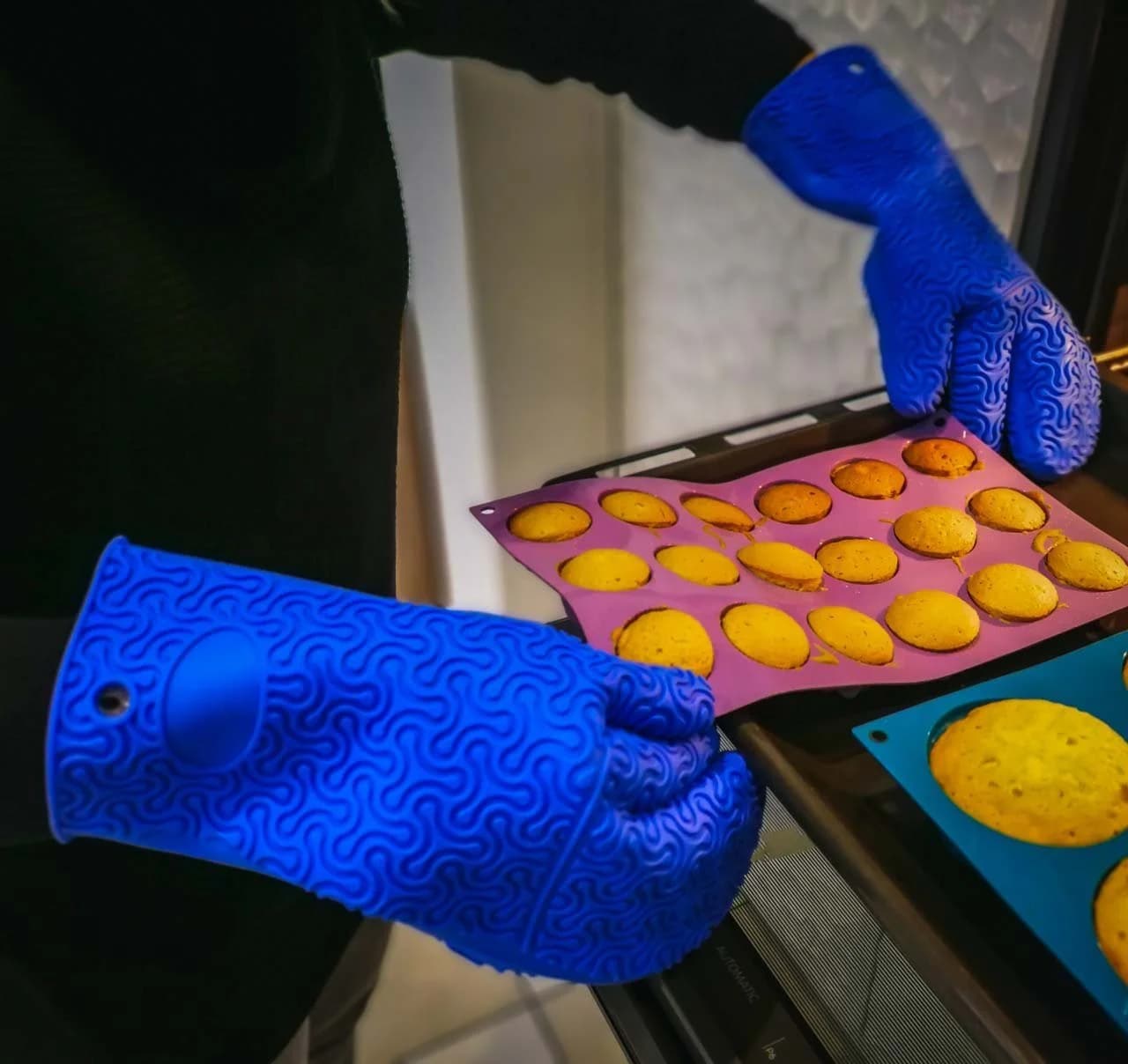 Kochblume Silikon Topfhandschuhe 2-tlg. Violett Hitzebeständig 230°C - Bild 3