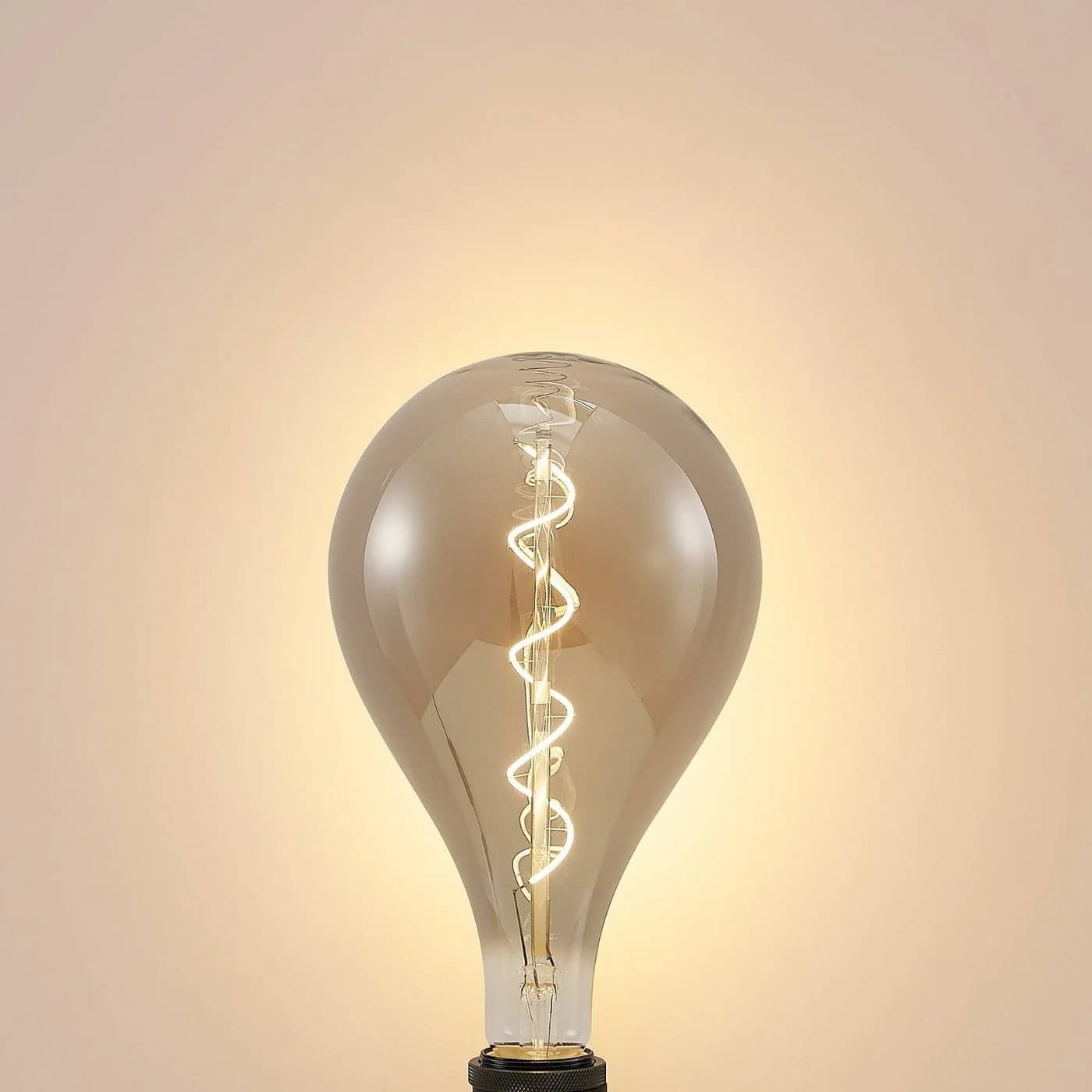 Lucande LED-Lampe E27 A160 4W 1.800K dimmbar smoke - Bild 3