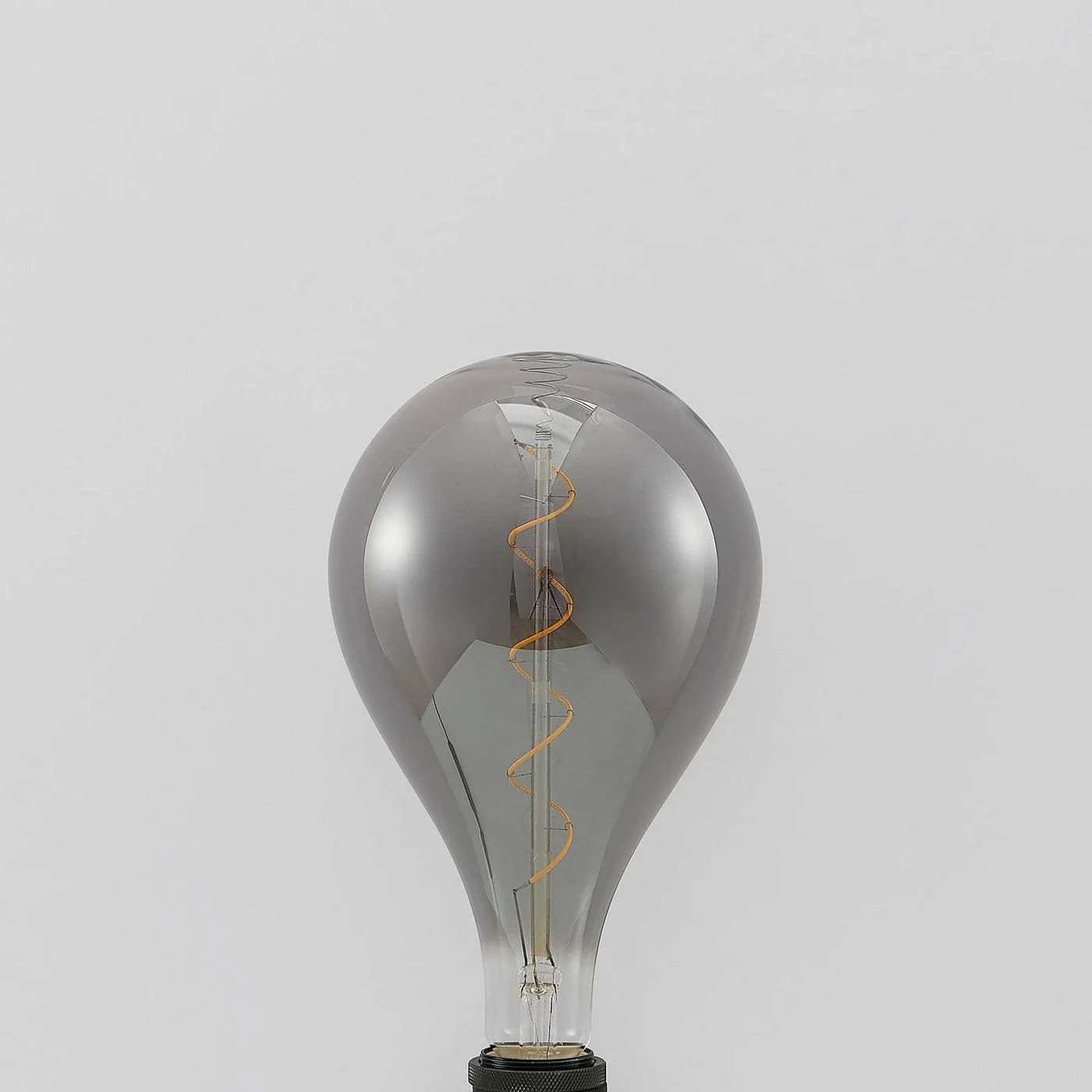 Lucande LED-Lampe E27 A160 4W 1.800K dimmbar smoke - Bild 4