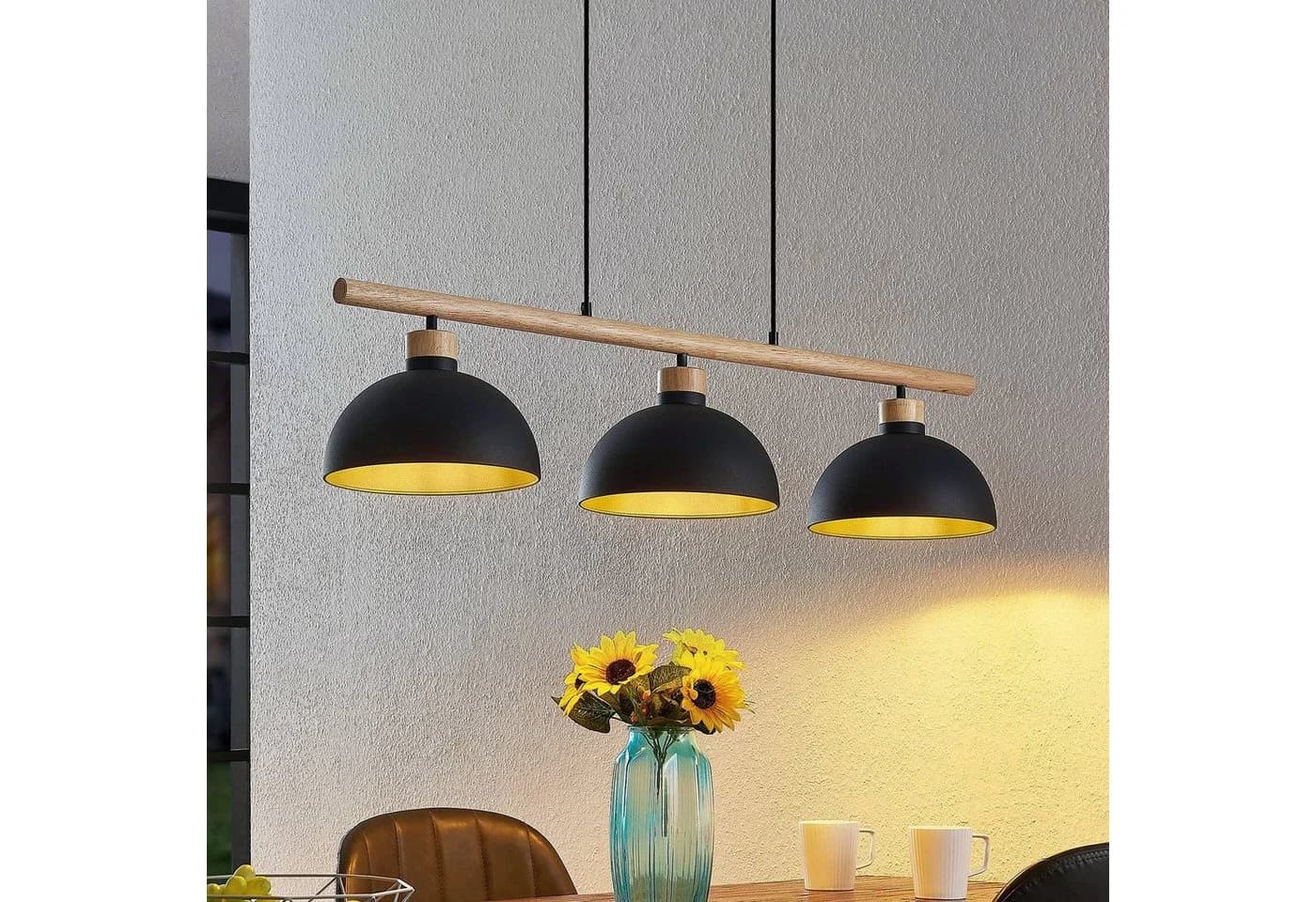 Lindby Hängeleuchte Tirzana, 3-flg., Schwarz, Metall, Holz