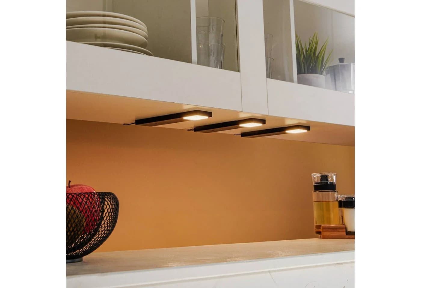 Lindby Amaryll LED-Unterbaulampe 3er-Set Schwarz