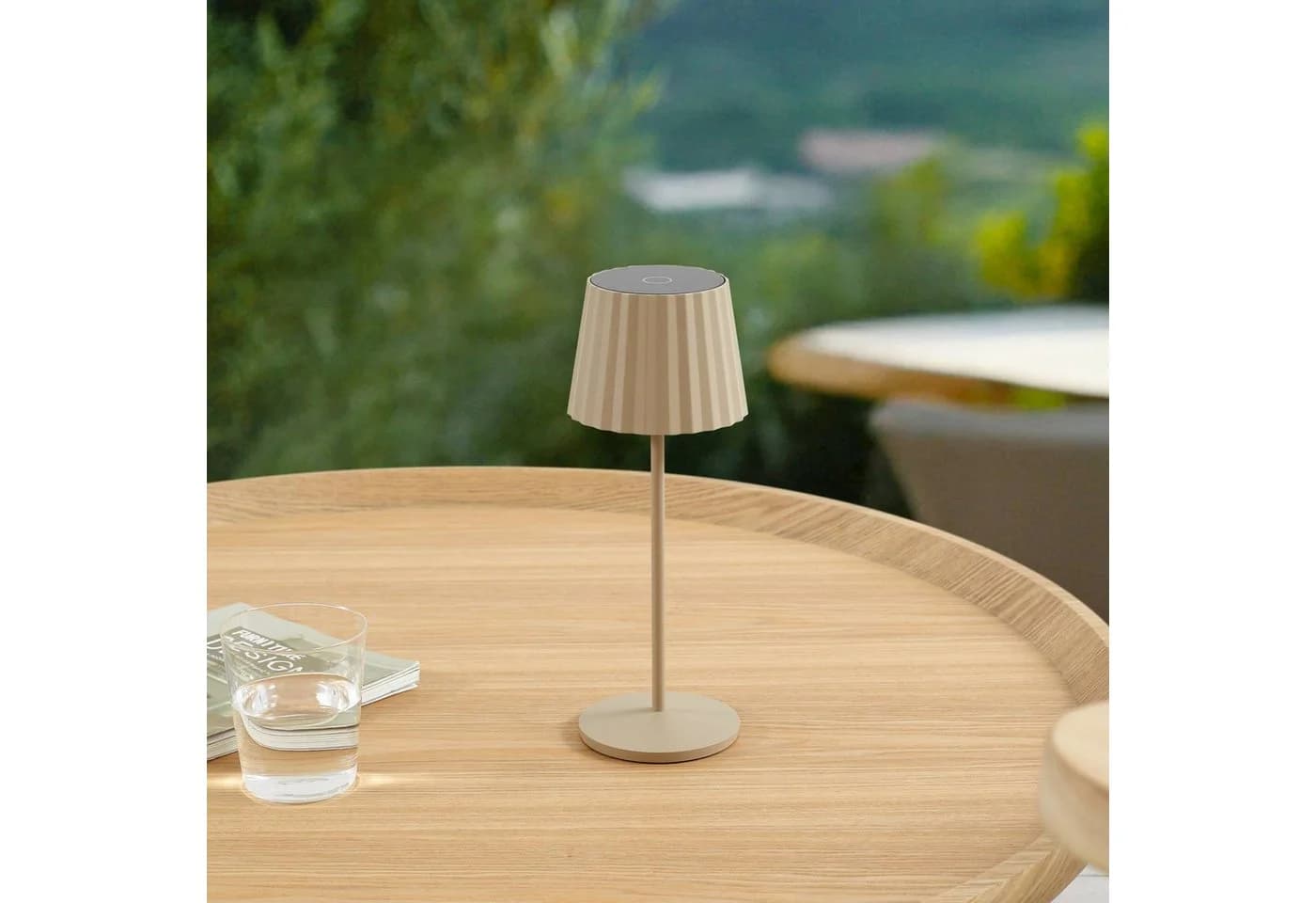 Lindby LED-Akku-Tischleuchte Esali Sandbeige Metall IP65 - Bild 4