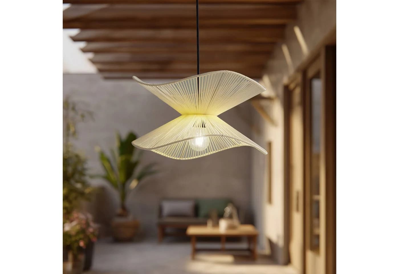 Lindby Außenpendelleuchte Valdorin Beige IP44