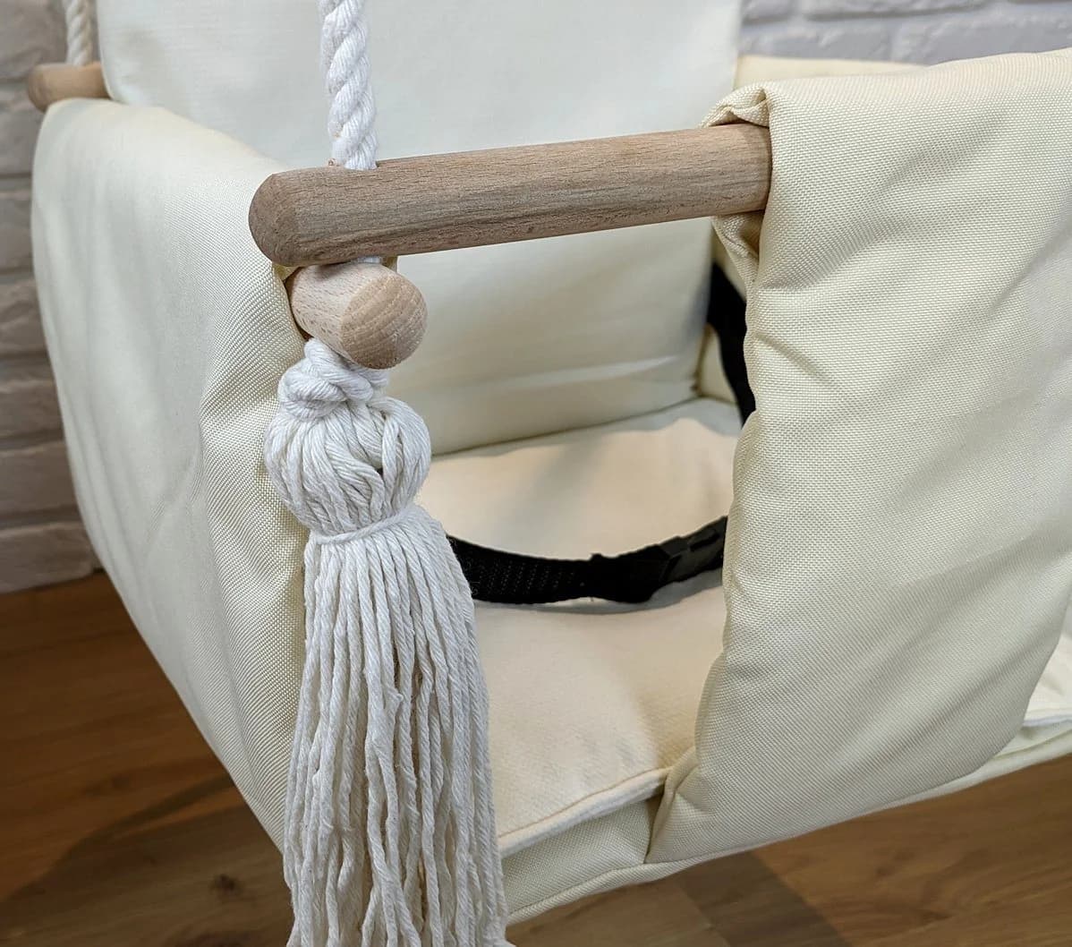 Pamek Kinderschaukel mit Sicherheitsgurt Naturholz Beige - Bild 4