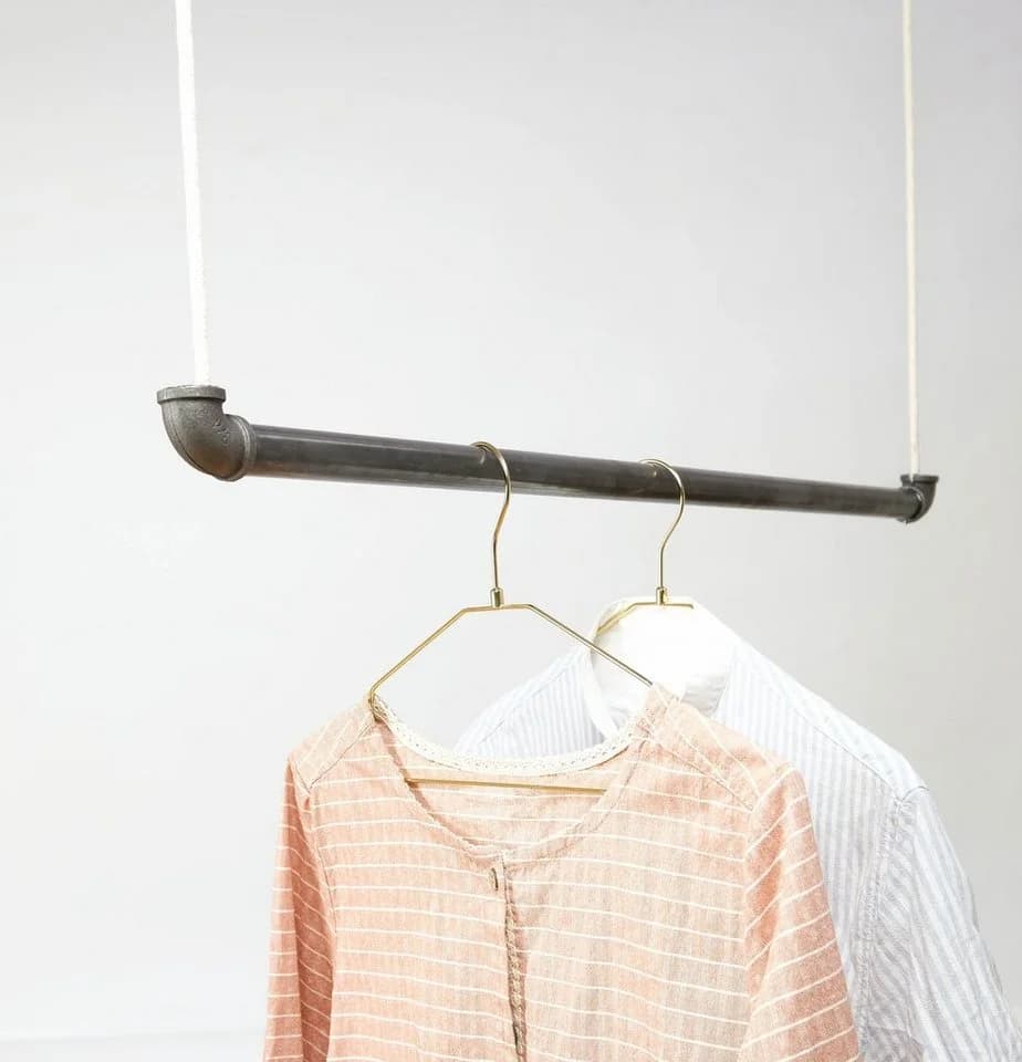 Natural Goods Berlin Garderobenstange Pipe GARD Swing Industrial