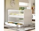 Baby-Delux Babybett Natalie Weiß Massivholz mit Schublade & Matratze Bild 4