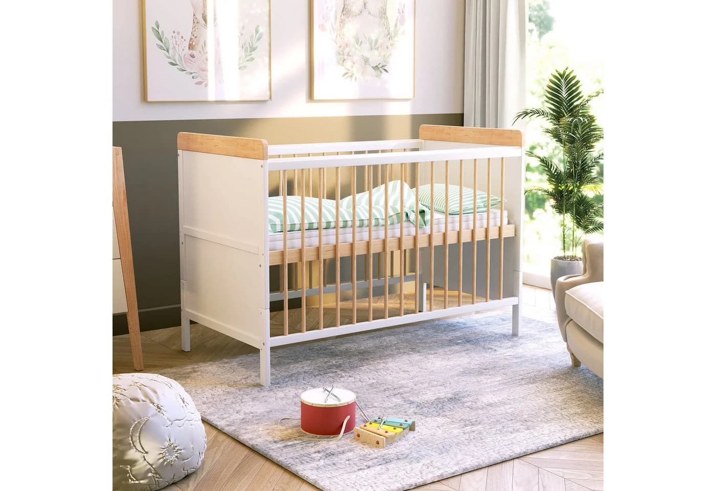 Baby-Delux Babybett Ella weiß-natur Kiefer höhenverstellbar mit Matratze - Bild 1