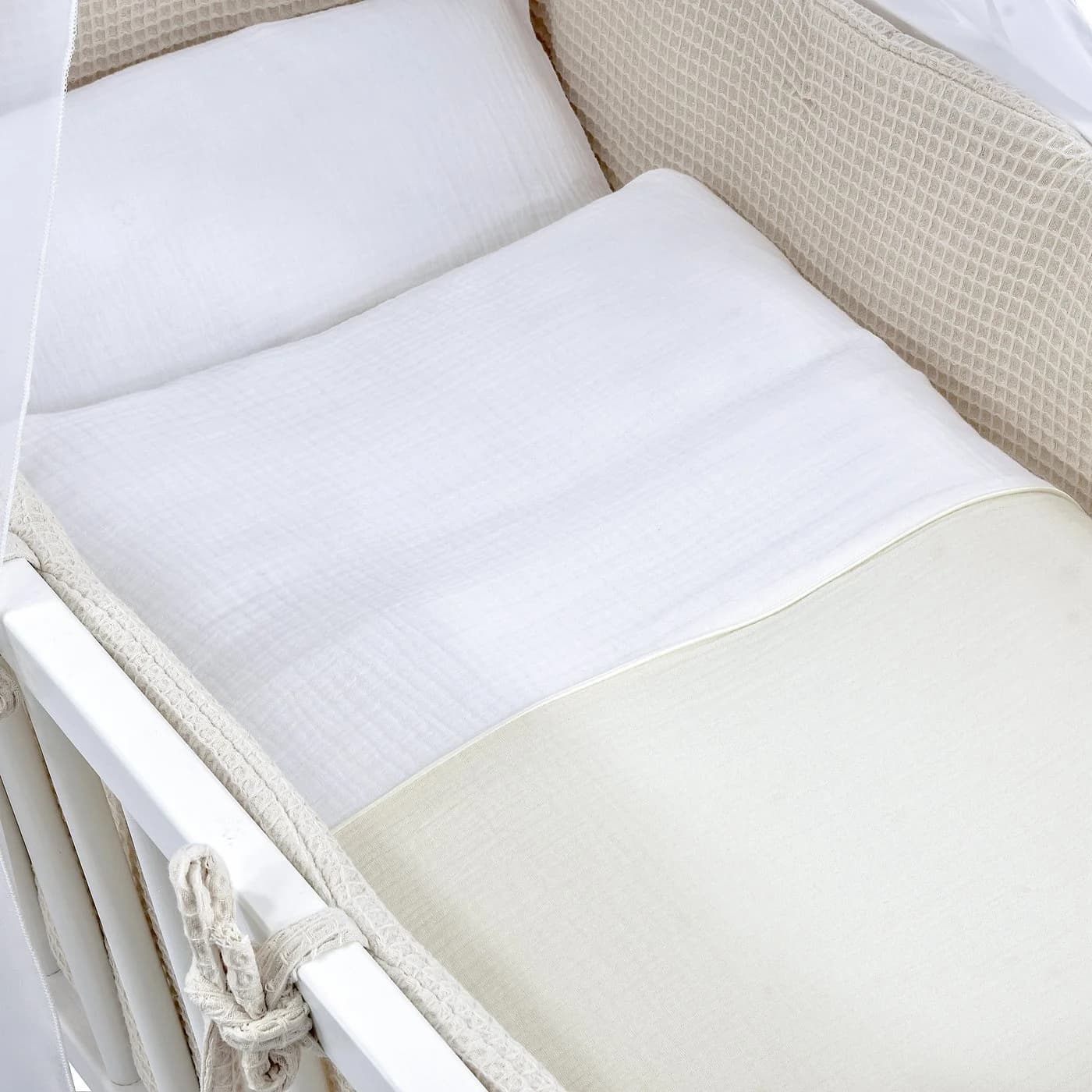 Baby-Delux Beistellbett Komplettset Weiß höhenverstellbar mit Matratze