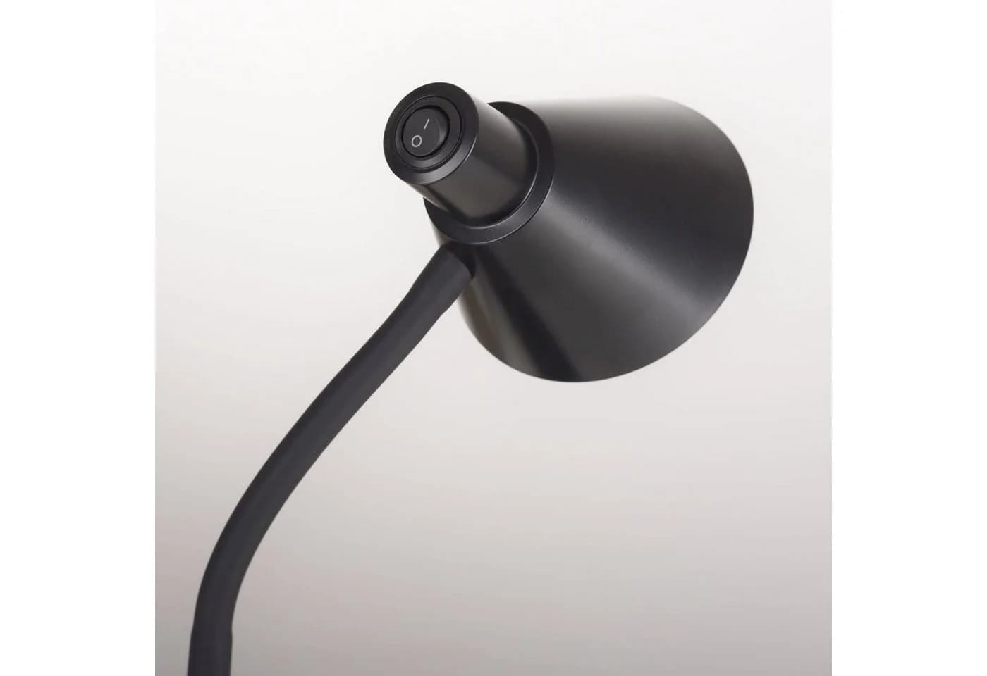 Licht-Erlebnisse Schreibtischlampe PURWEN Schwarz LED Metall