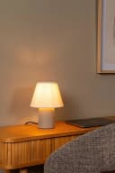 Licht-Erlebnisse Tischleuchte ORYNE Beige Keramik Stoff Modern Bild 5