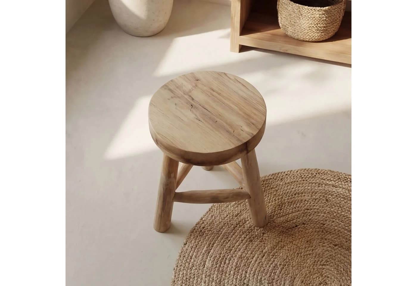 Licht-Erlebnisse Hocker BALI massivem Holz Beige Dreibein - Bild 4