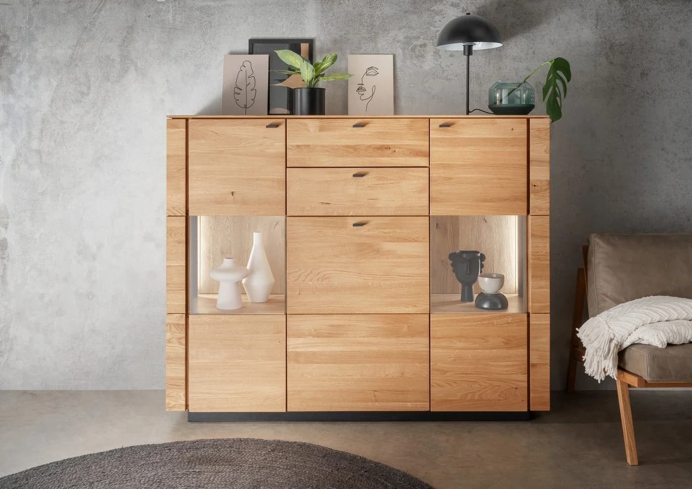 Woodroom Highboard Zwettl Wildeiche massiv geölt mit Rauchglas - Bild 4