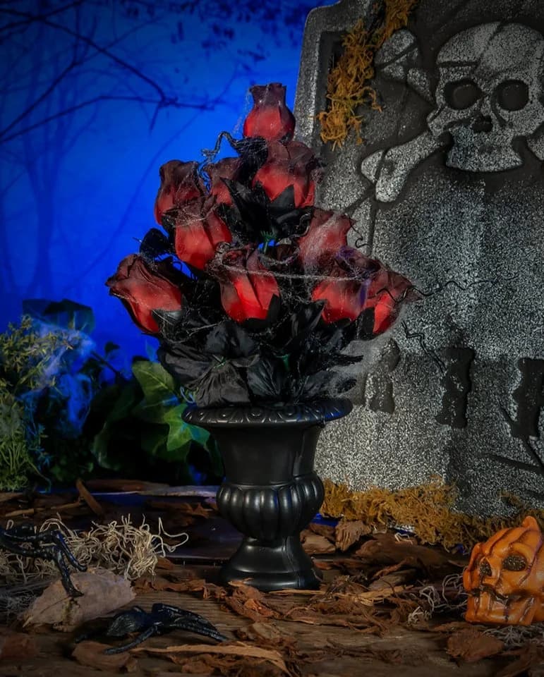 Horror-Shop Gothic Blumenvase mit verblühten Rosen & Spinnennetz Schwarz/Rot - Bild 4