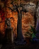 Horror-Shop Unheimlicher Halloween Geisterbaum Deko 260 cm Schwarz Grau Bild 1