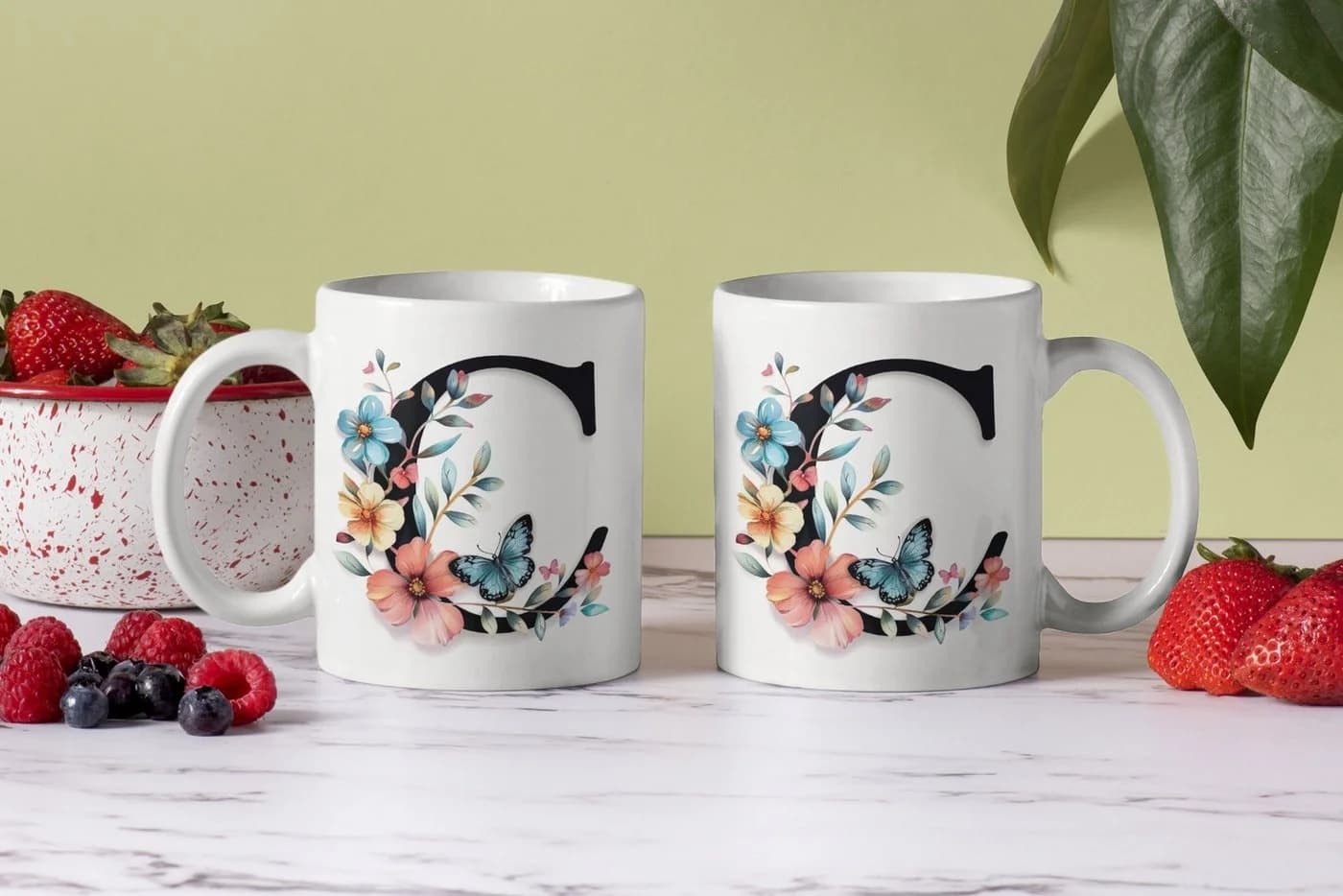 Keramik Tasse mit Buchstabenname A-Z Blumen Schmetterlinge