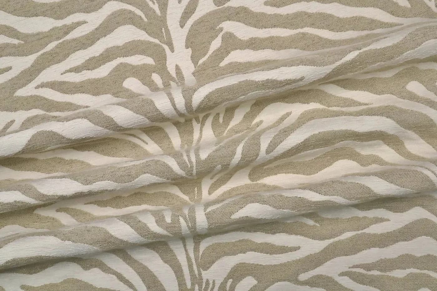 Stofferia Polsterstoff Chenille Zebra Maki Beige Safari Design - Bild 4