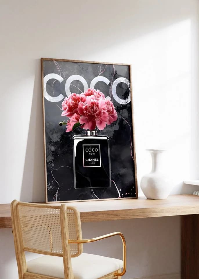 JUSTGOODMOOD Poster Premium Coco Chanel Coco Noir Parfüm Flacon ohne Rahmen - Bild 4