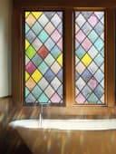 HomeBella Fensterfolie Sichtschutz selbsthaftend, Lichtdurchlässig und blickdicht für Glasflächen Bild 2