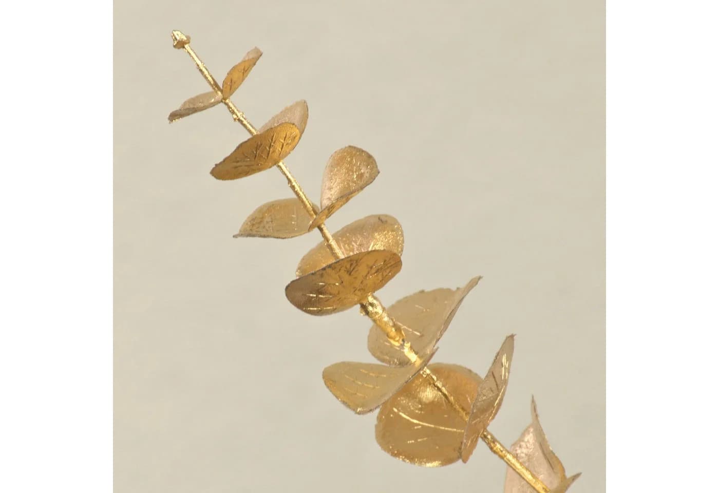artplants Kunstzweig Eukalyptus Gold 85cm - Bild 3