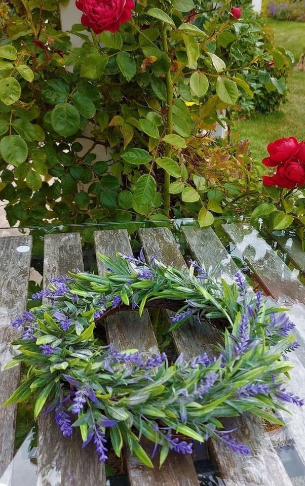 artplants Kunstkranz Deko Lavendelkranz OSTERLIND Lila Ø30cm - Bild 2