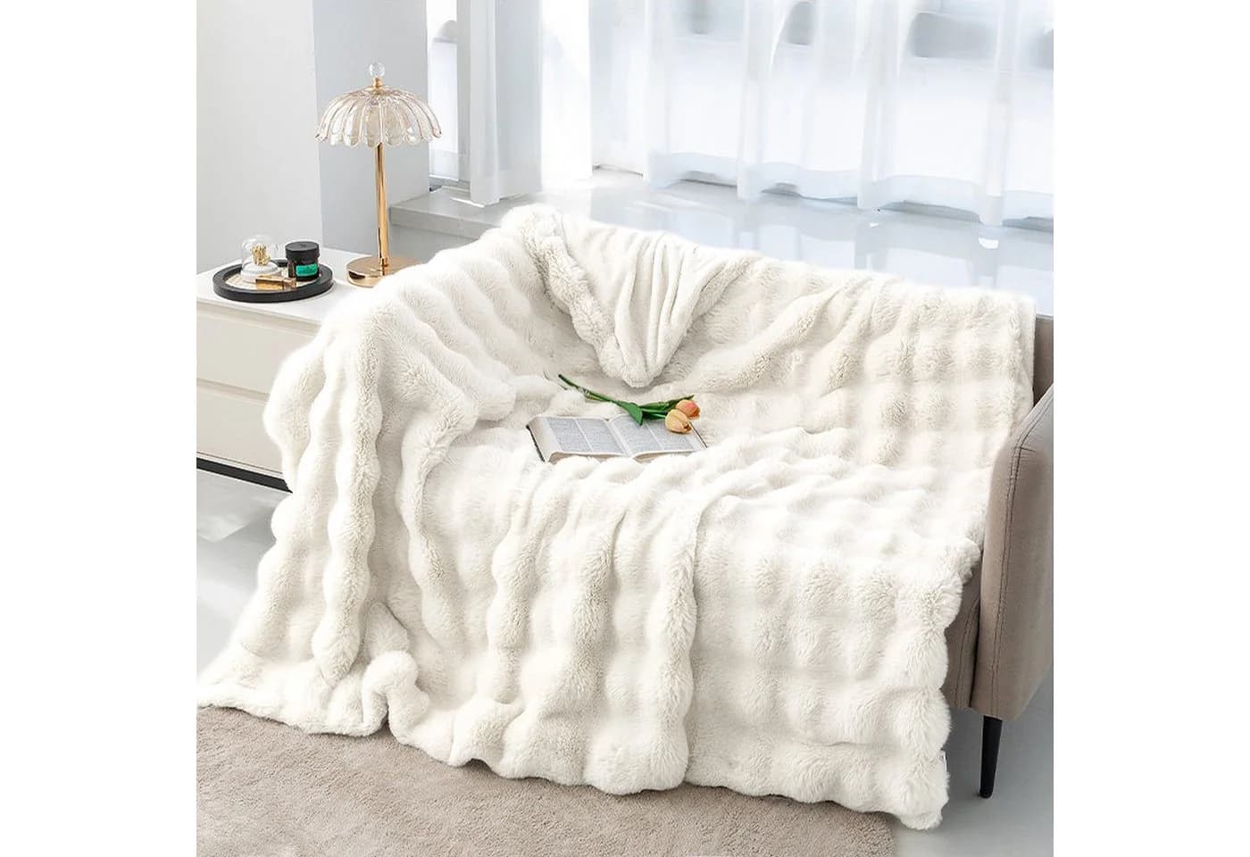 CALIYO Kuscheldecke Flauschig Warme Sofadecke Kunstfelldecke - Bild 2