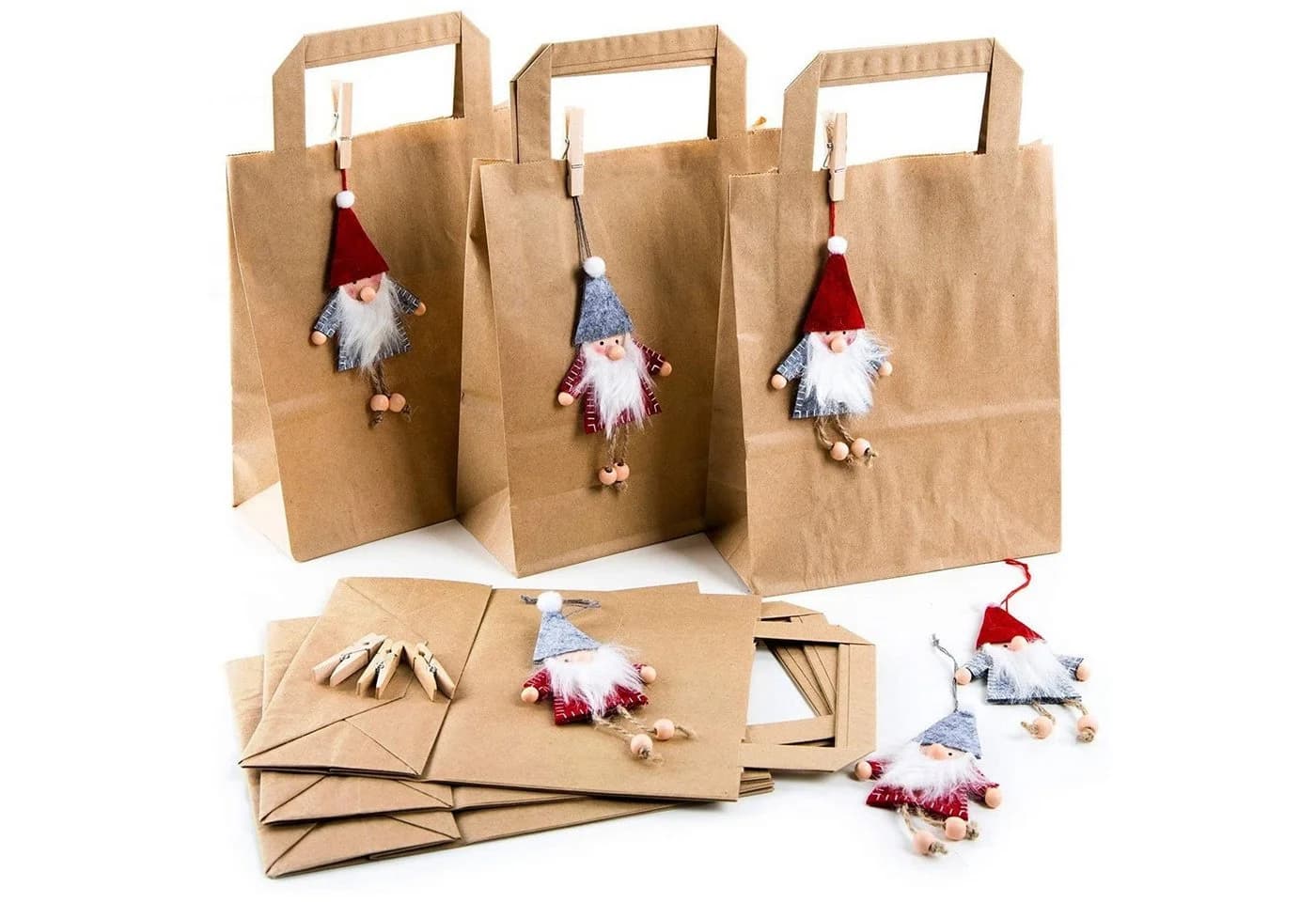 Logbuch-Verlag 6er Set Braune Weihnachtstüten mit Wichtelanhänger - Bild 2