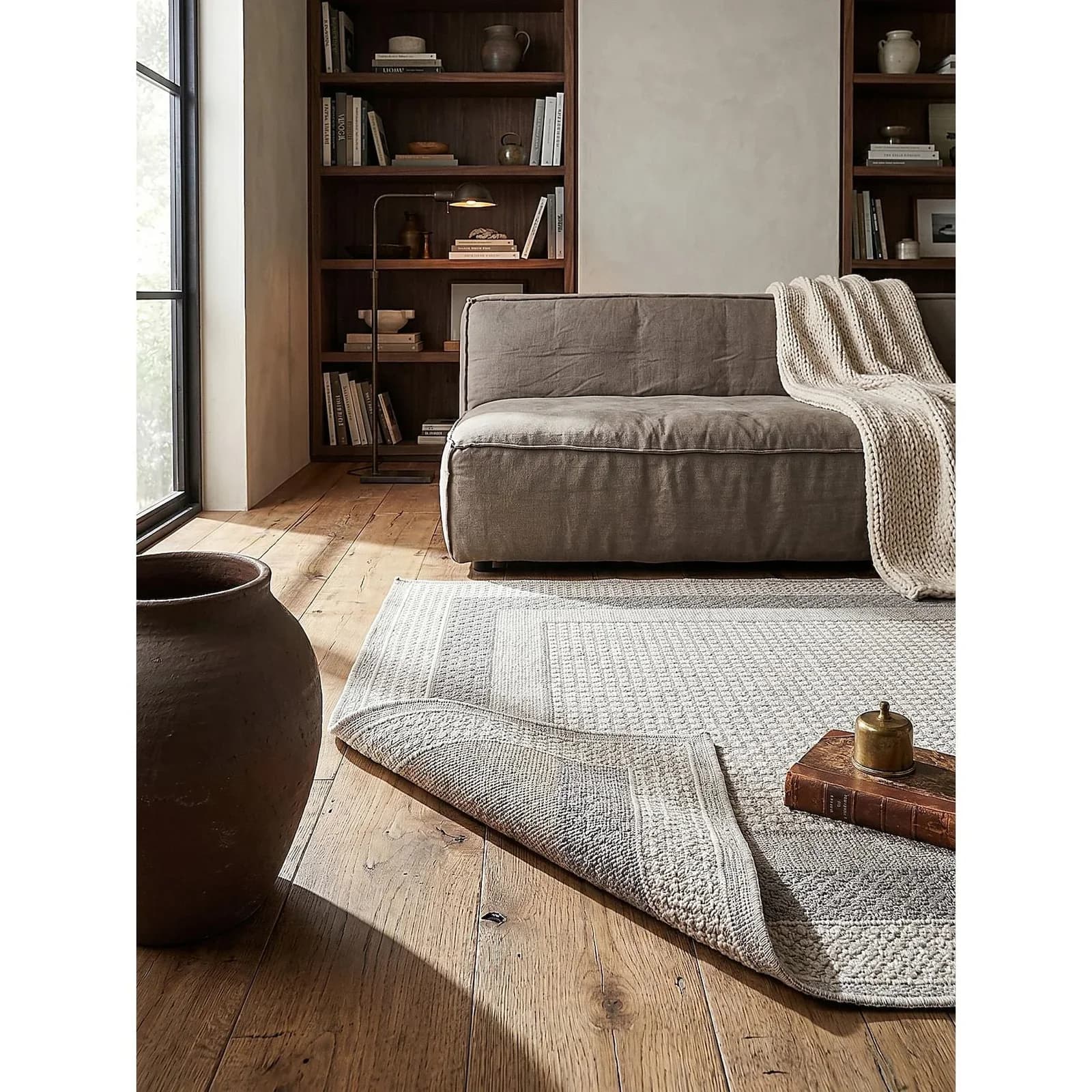 KADIMA DESIGN Waschbarer Teppich NORA Kurzflor Grau Bordüre