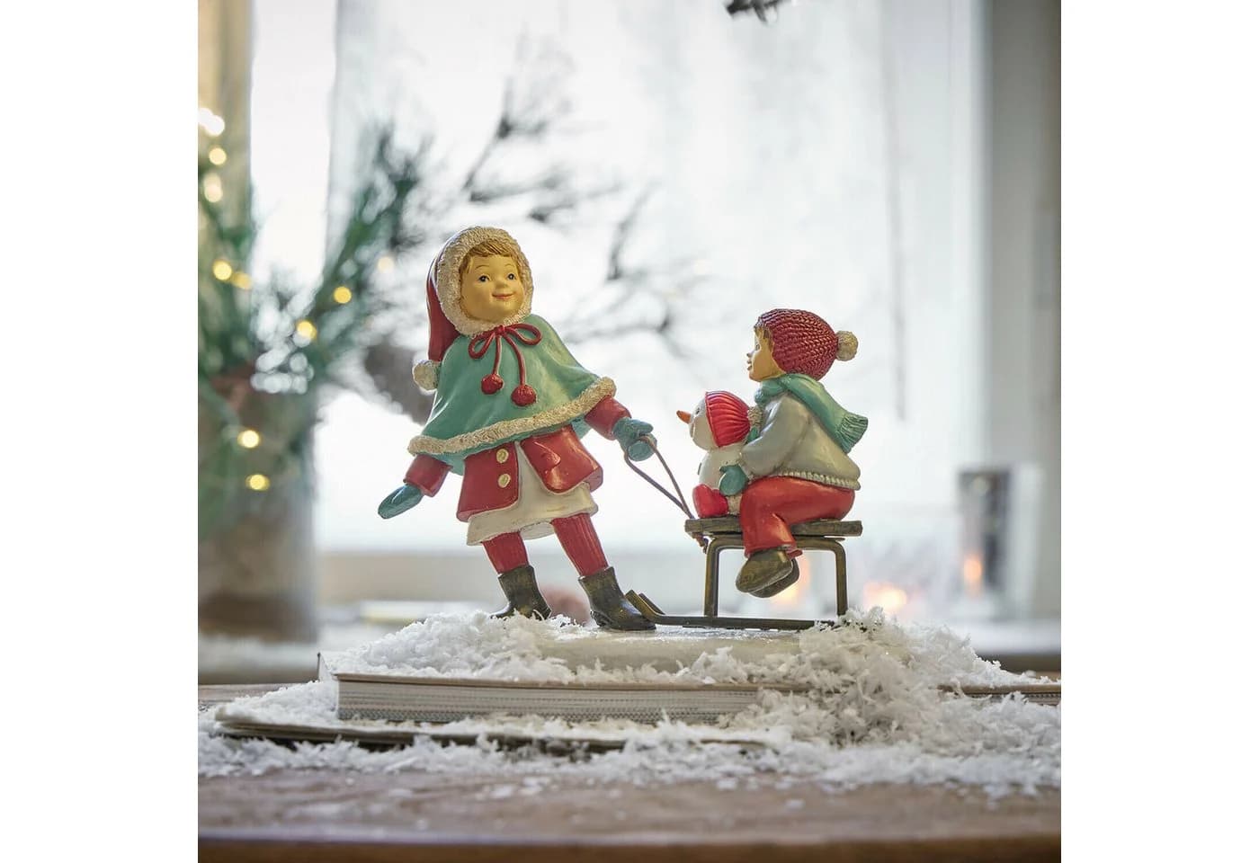 Mirabeau Weihnachtsfigur Deko-Kinder mit Schlitten Petitnid rot/grün/weiß