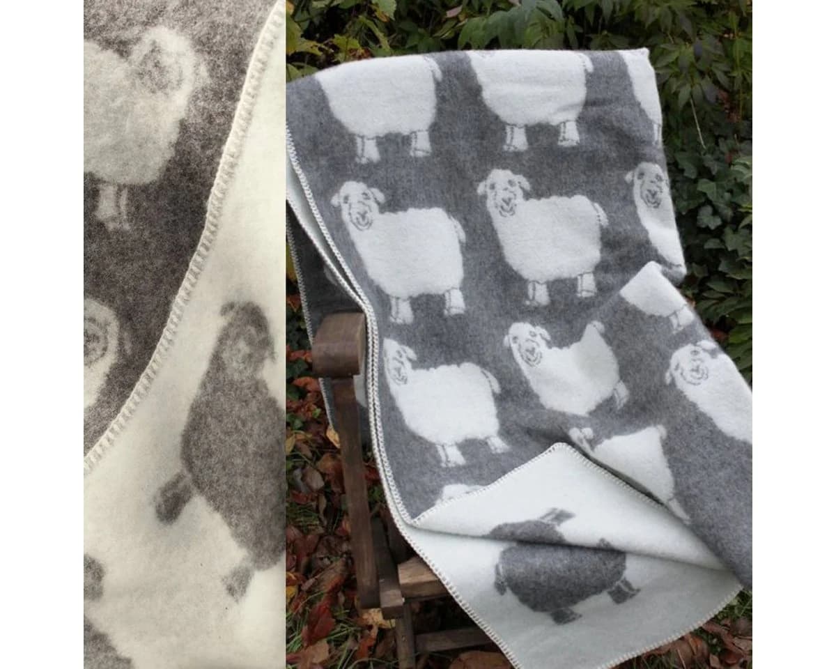Babydecke Lamm Island Wollparadies Kuscheldecke Grau Lammschurwolle