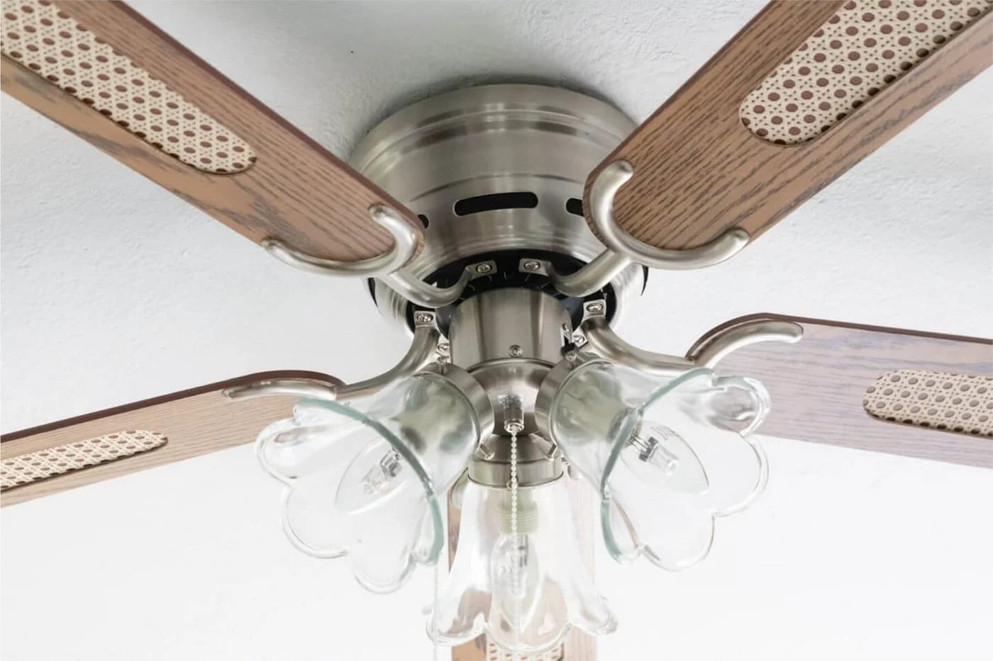 Pepeo Deckenventilator Kisa Deluxe BN Eiche/Walnuss mit Licht - Bild 4