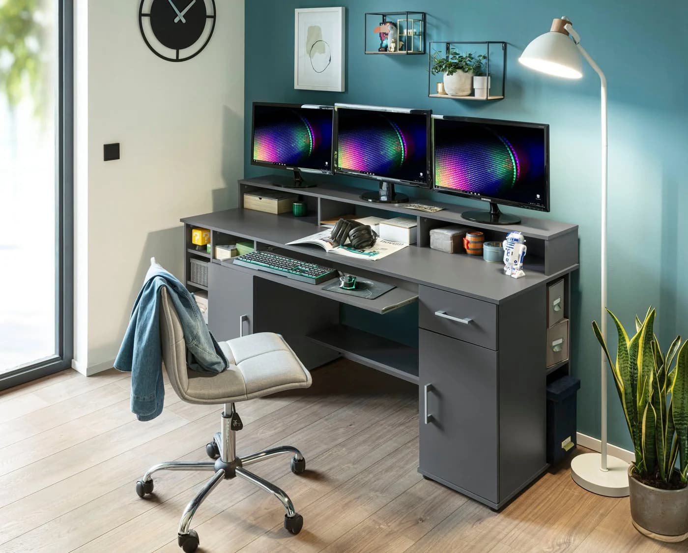 Schreibtisch VOGL MÖBELFABRIK Timra mit Monitoraufsatz, Tastaturauszug & Towerfach, Graphitgrau - Bild 5