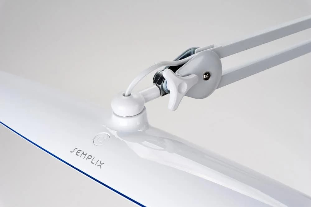 Moderne Arbeitslampe mit LED-Beleuchtung - Bild 3