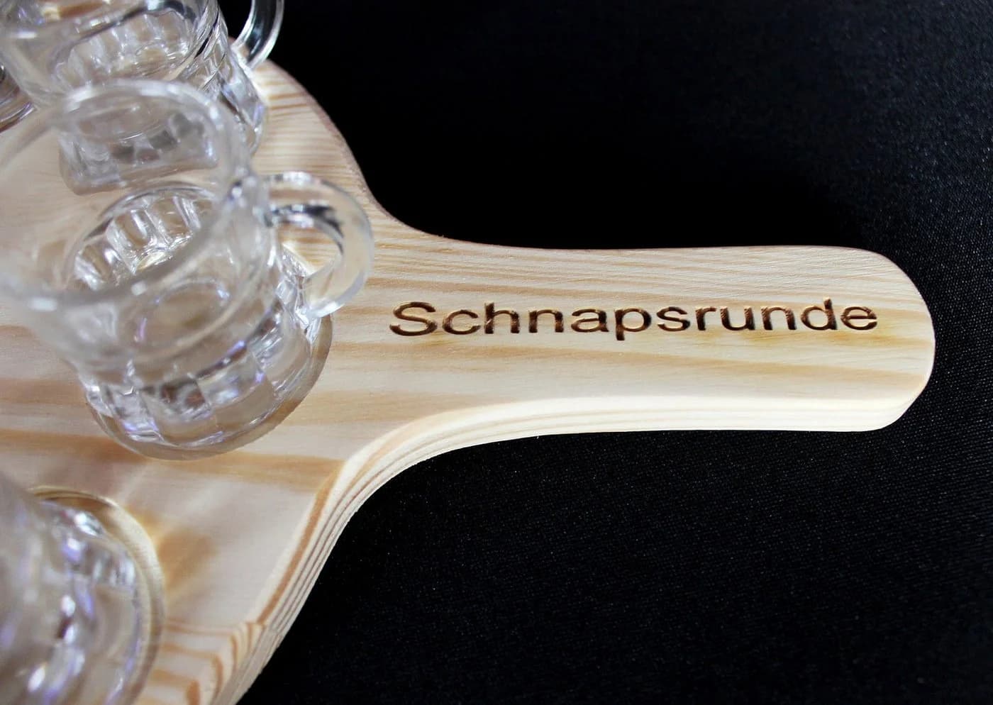 DanDiBo Schnapsbrett mit Gravur und 8 Gläsern - Bild 3