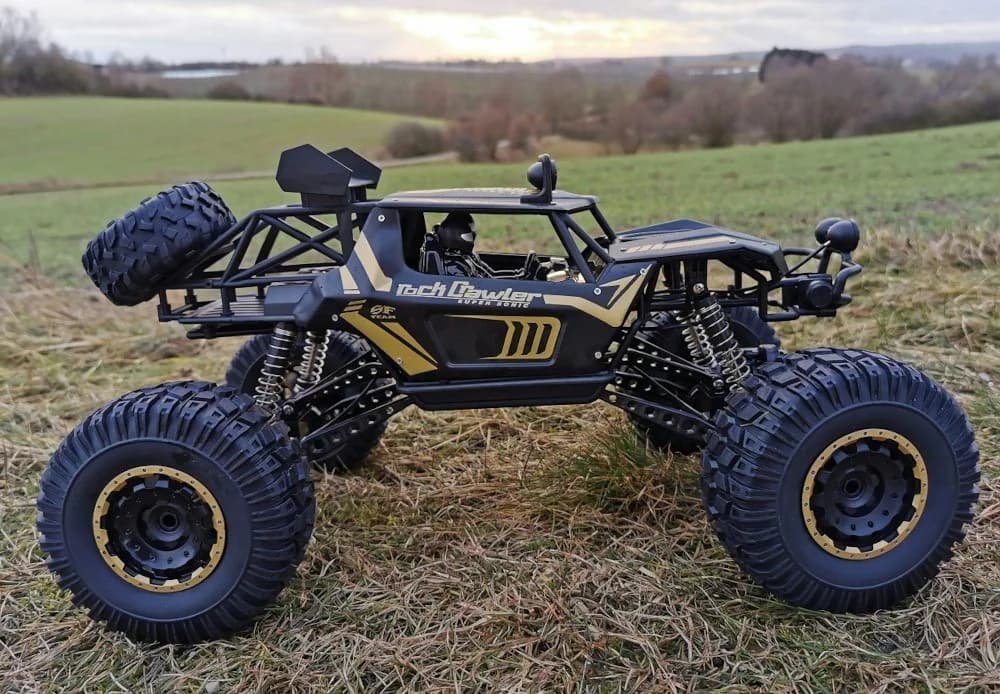 BruKa RC-Auto Robuster Geländewagen PANTHER XXL 4x4 Allradantrieb LED