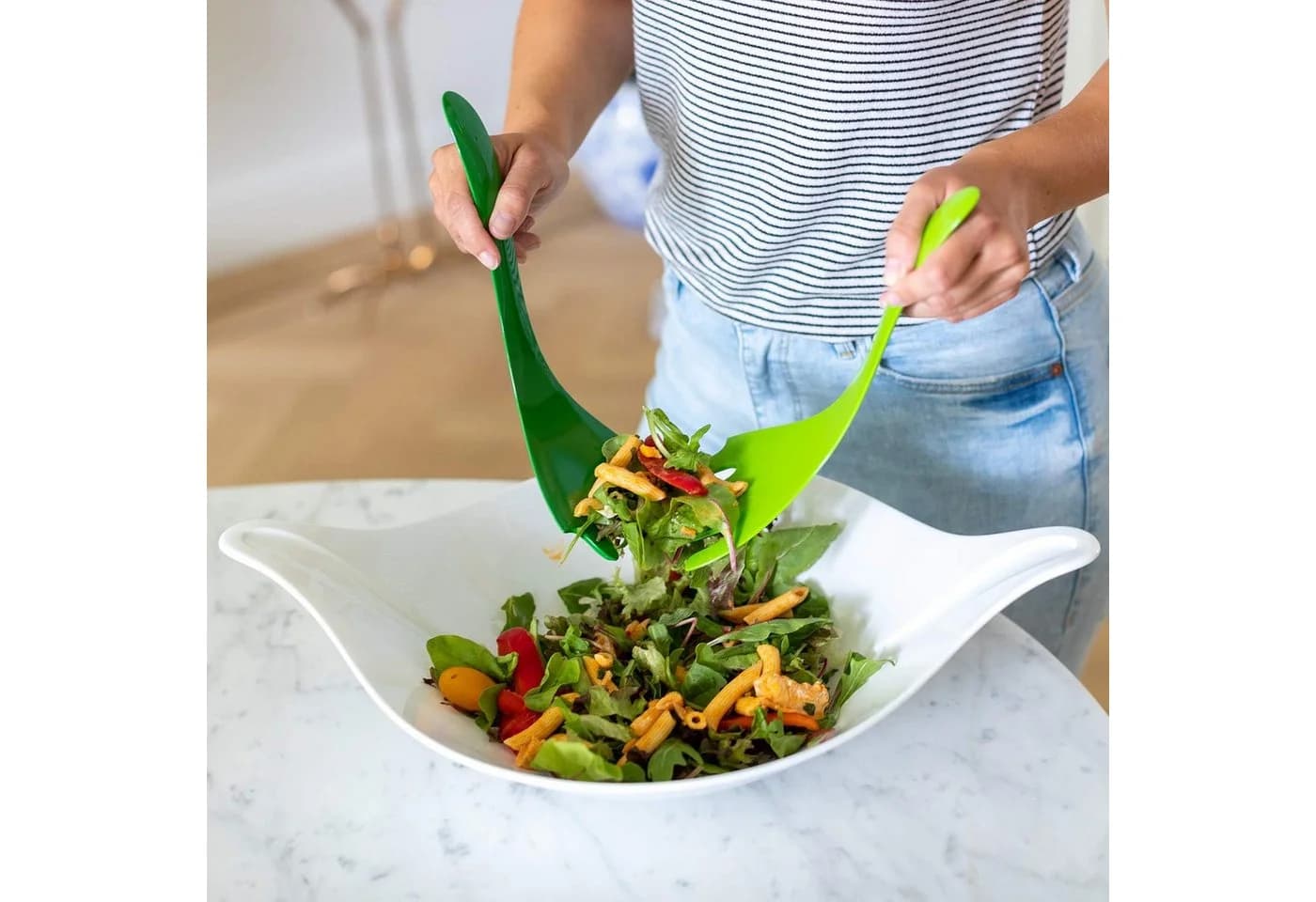 Koziol Salatschüssel mit integriertem Besteck Weiß/Grün