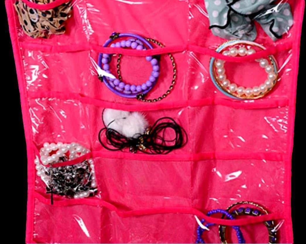 BAYLI Schmucketui Pink mit 30 Fächern & 14 Bändern