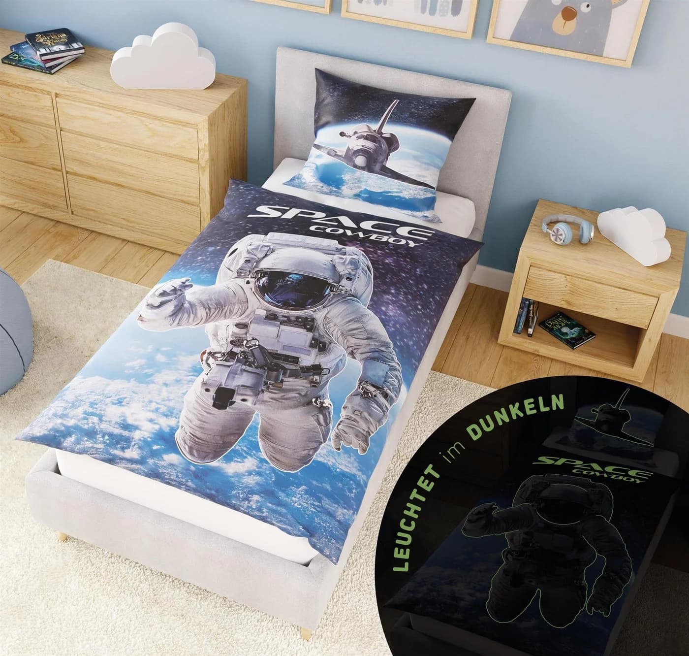 Carpe Sonno Kinderbettwäsche 135x200 Leuchtende Bettwäsche für Kinder, Jungen – Astronaut - Space, Renforcé, 2 teilig, Bettbezug für Kinder 100% Baumwolle, Bettzeug GLOW IN THE DARK