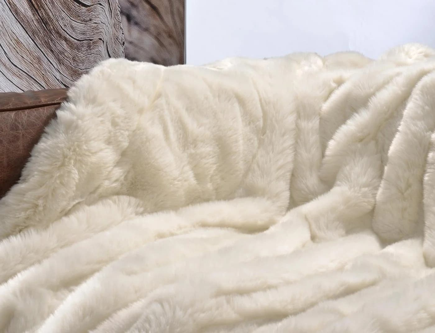 Wohndecke Premium Felldecke Kunstfell Kaninchen Creme-Weiß