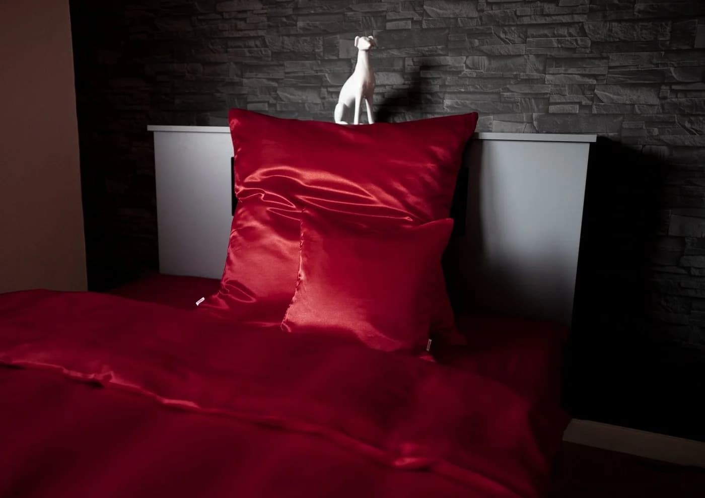 beties Kissenbezug Glanz Satin Karmin-rot