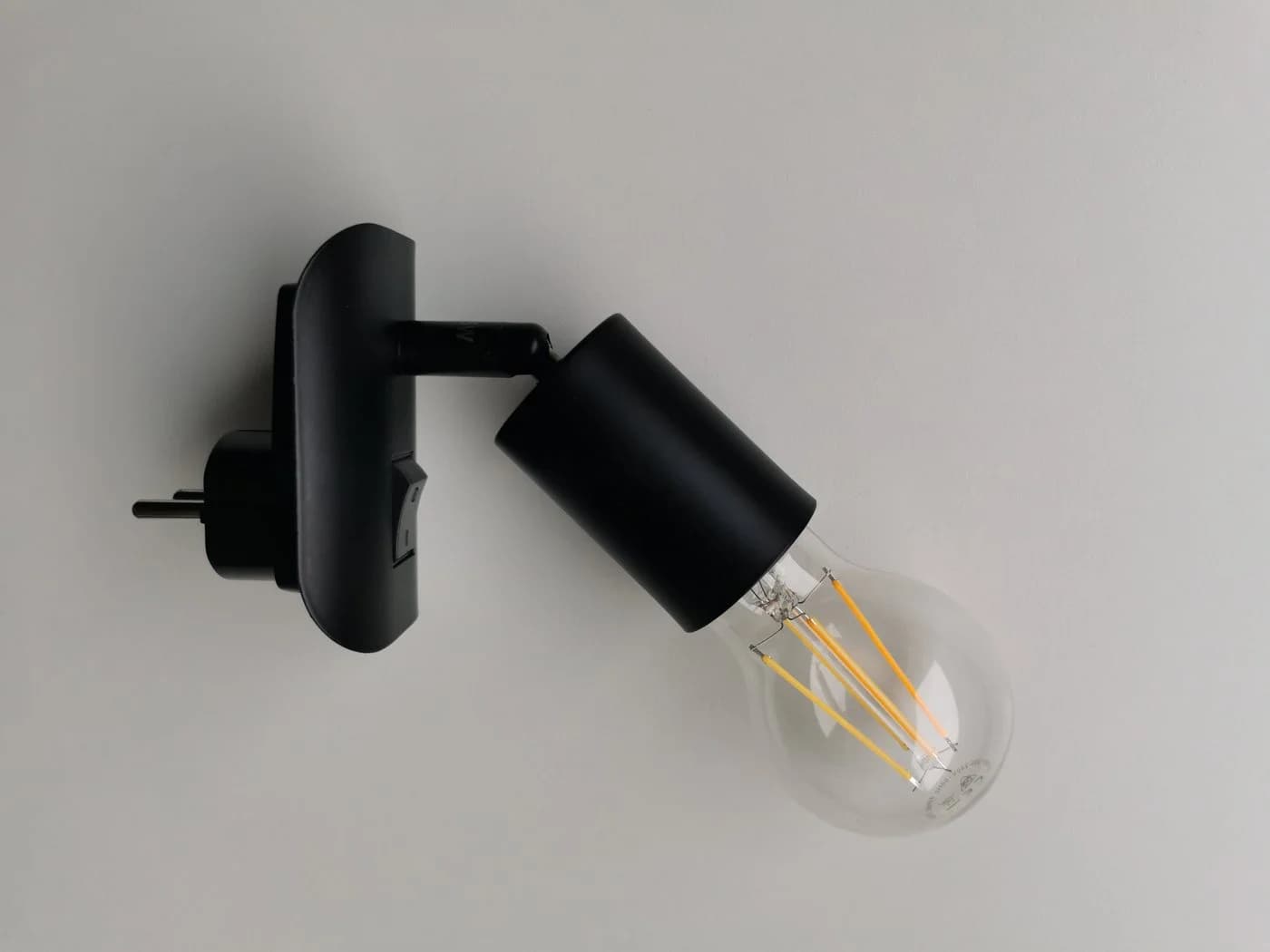 TRANGO LED Steckdosenleuchte Schwarz Matt mit Schalter - Bild 4
