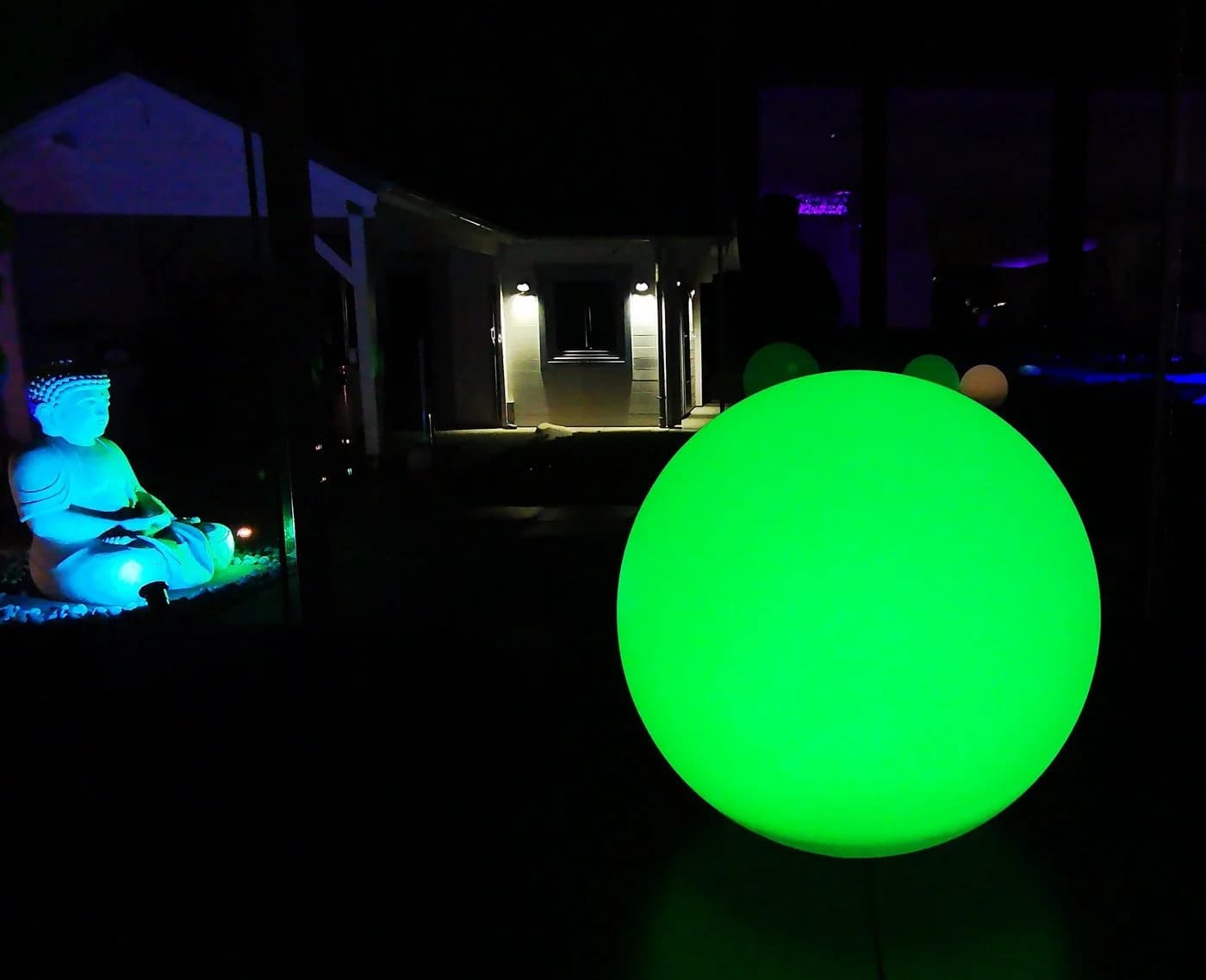 TRANGO LED Gartenleuchte 3er Set RGB Solarleuchte Weiß Matt - Bild 4