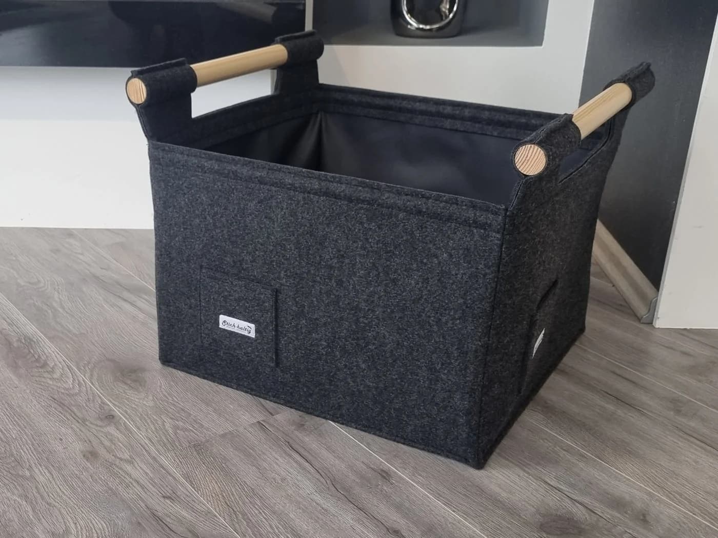 Stich-haltig Kaminholzkorb L mit Holzgriffen - Premium - abriebfestes Innenfutter - Bild 3