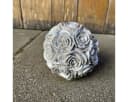 ZGM Beton Rosenkugel mit silberner Patina Gartenfigur Bild 5