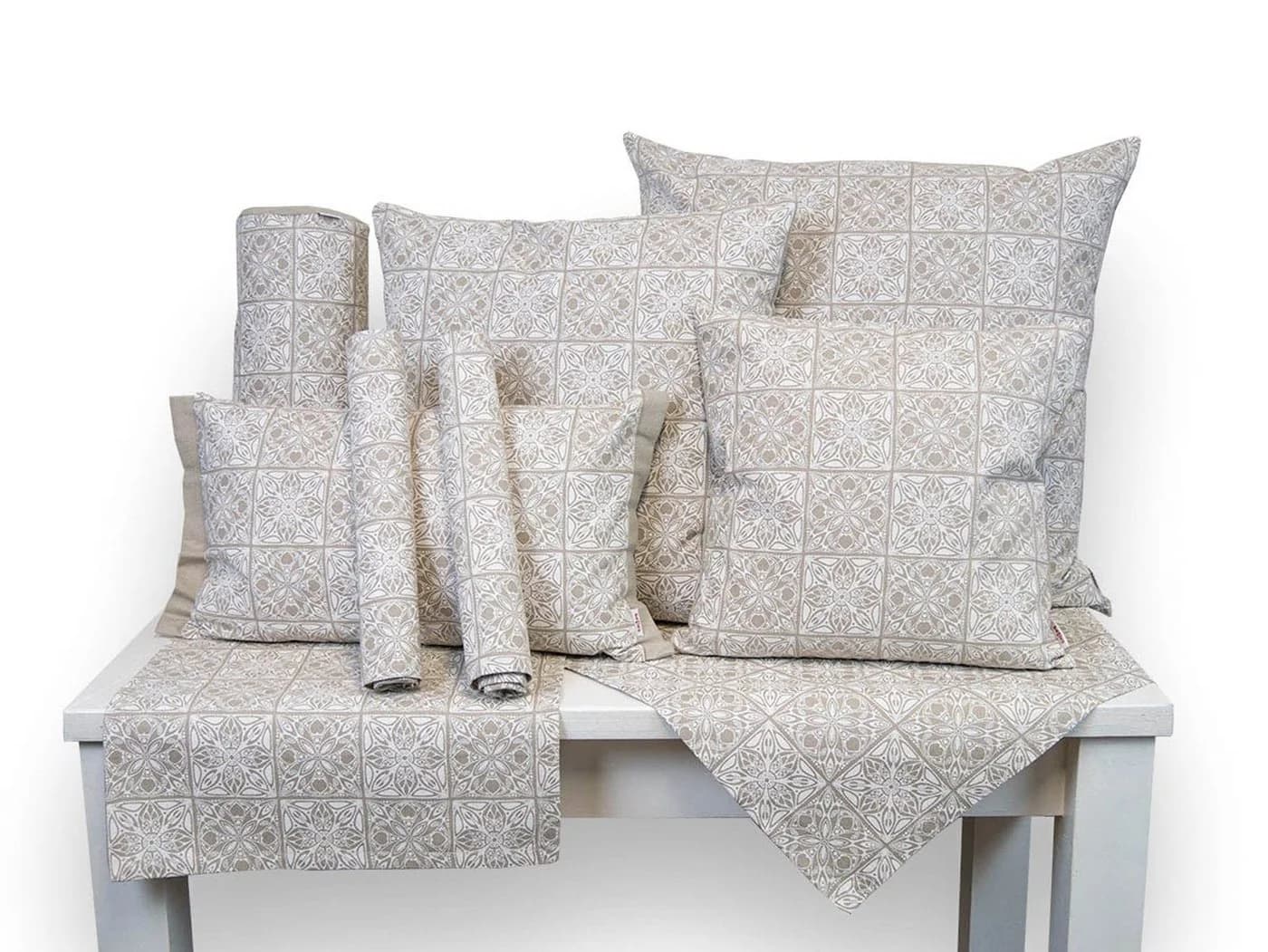 beties Tischläufer Arabesque Beige Orientalisches Muster Leinenoptik