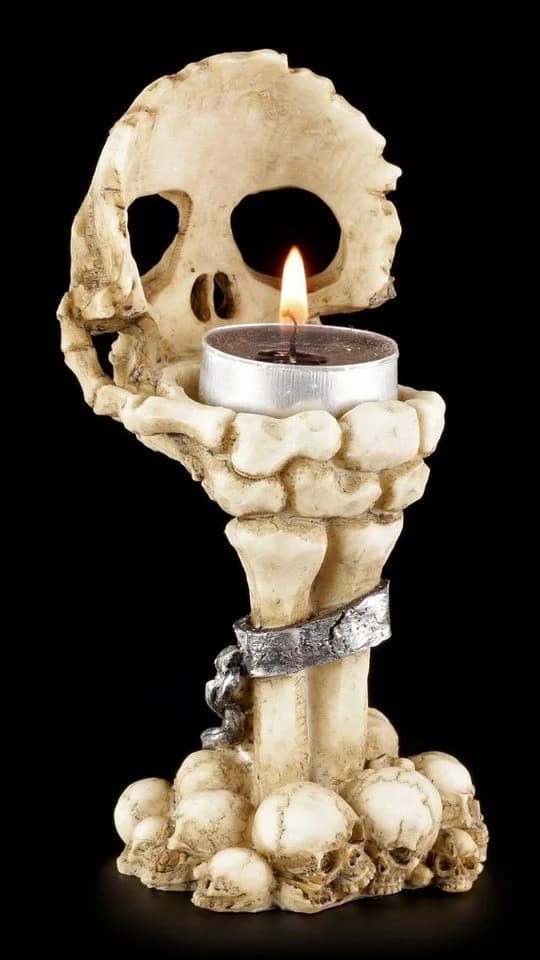 Figuren Shop GmbH Teelichthalter Skeletthand mit Totenkopf Gothic Dekoration - Bild 3