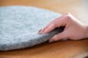 naturling Filz Stuhlkissen Grau Rund 35cm Bild 3