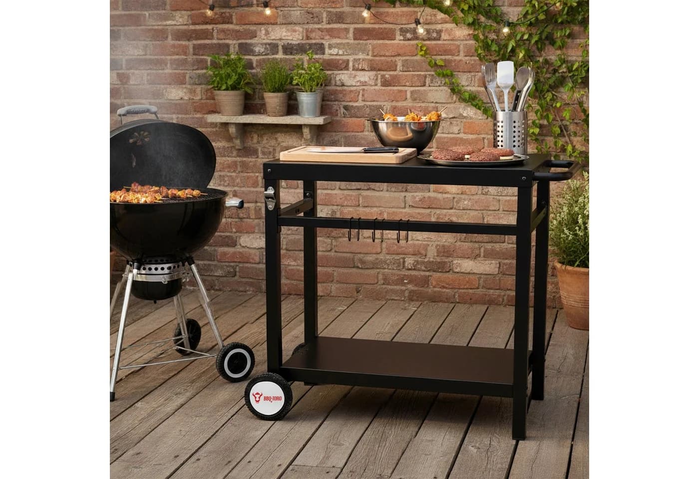 BBQ-Toro Grillwagen mit Arbeitsfläche und Rädern Schwarz