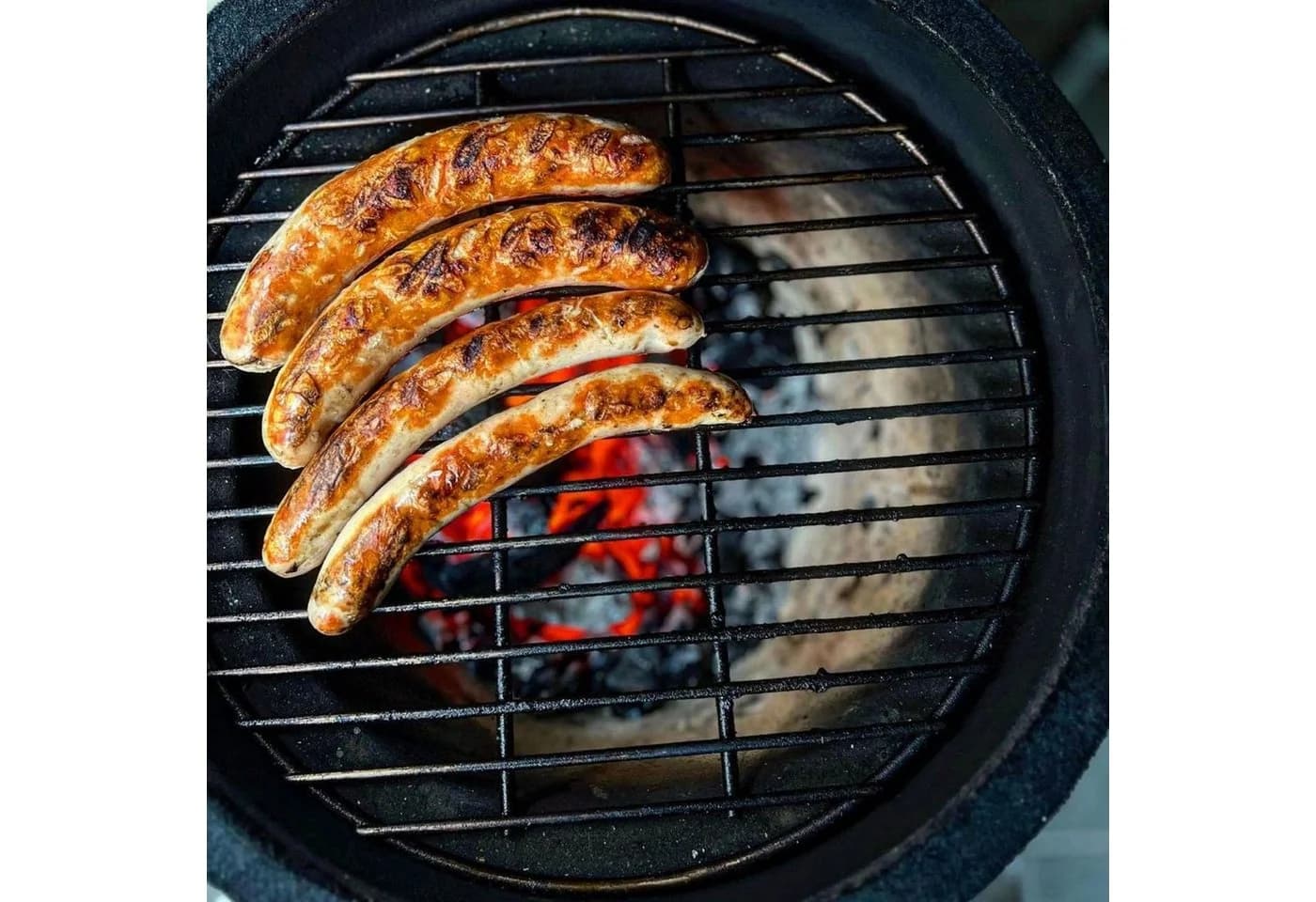BBQ-Toro Keramikgrill Kamado HAIIRO Rot mit Grillrost und Thermometer