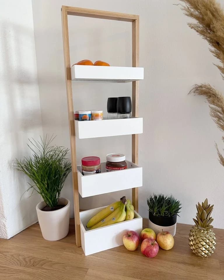 shelfmade Küchenregal mit 4 weißen Bambus Ebenen