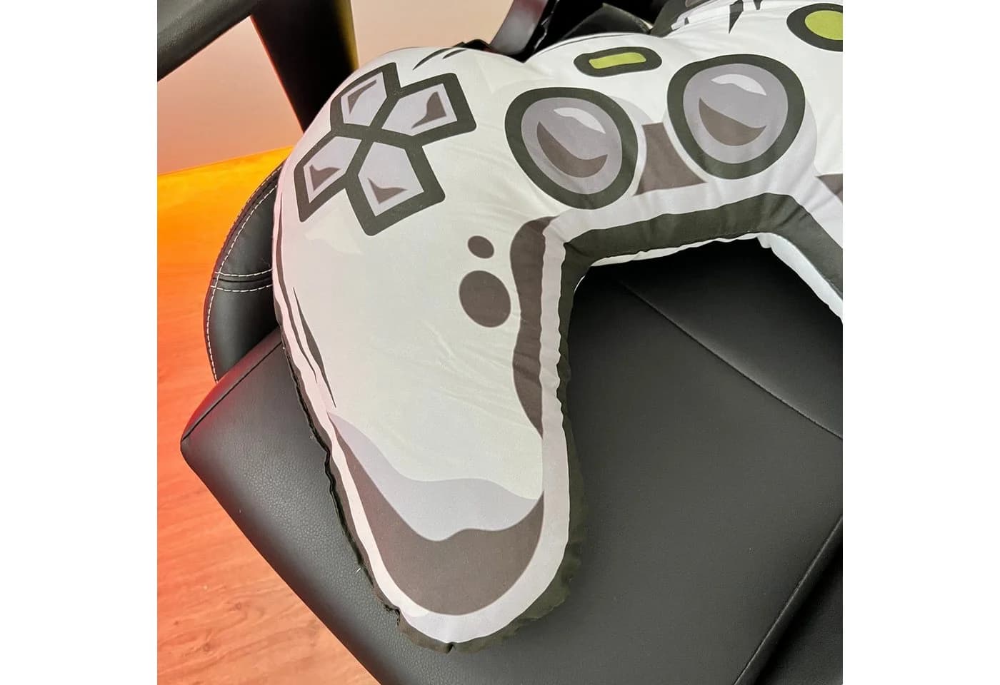MTOnlinehandel Gamer Kissen 3D Dekokissen 50x40x12cm - Bild 4